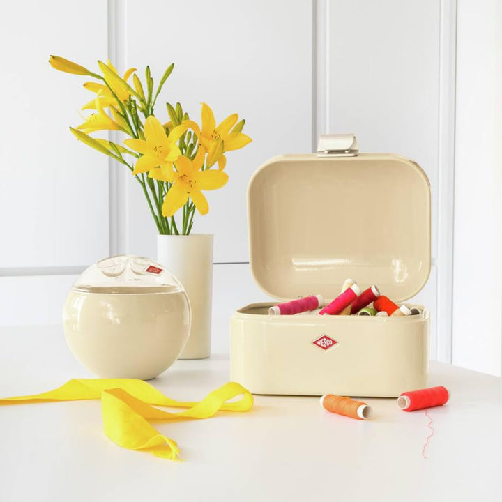 Wesco 326292 235 001 Mini Grandy Brotkasten 17 x 18 x 12cm (L/B/H) Mandel, Mandel