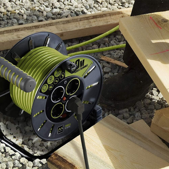 Masterplug Pro-XT Kabeltrommel 20 Meter, 4 EU Schuko-Steckdosen, Verlängerungskabel 16 A, Thermoschu