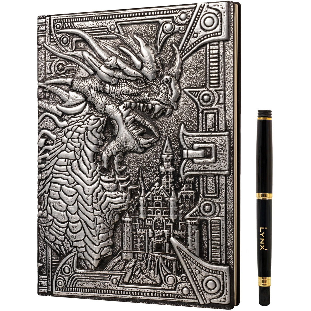 D&D Notizbuch – RPG Journal/Notebook mit 3D Silberner Drache Motiv im Kunstledereinband mit Stift. N