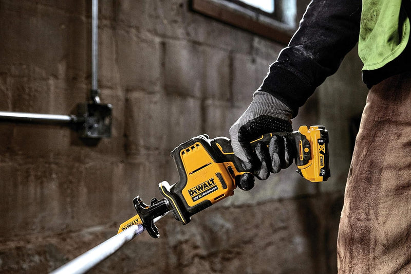 Dewalt 12 Volt Akku Kompakt-Säbelsäge DCS312D2 (bürstenloser Motor, elektronische Hubzahlregulierung