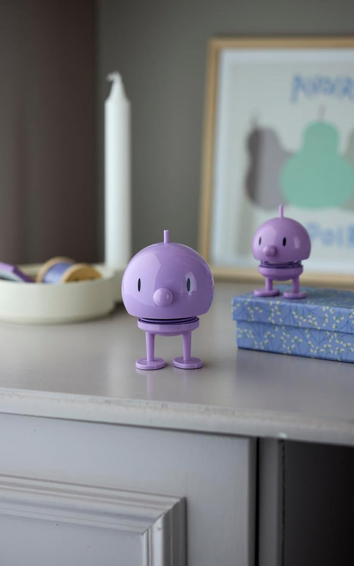 Hoptimist Bumble, Wackelfigur Deko Skandinavisch, Deko Wohnzimmer, Schreibtisch Deko, Büro Gadgets,