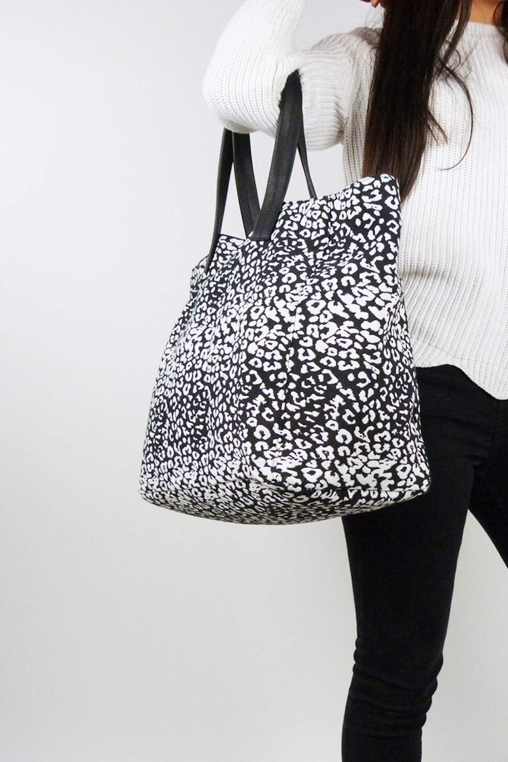 The Handbag Edit Large Tote Schultertasche Weiss (Leopard), Weiss (Leopard)