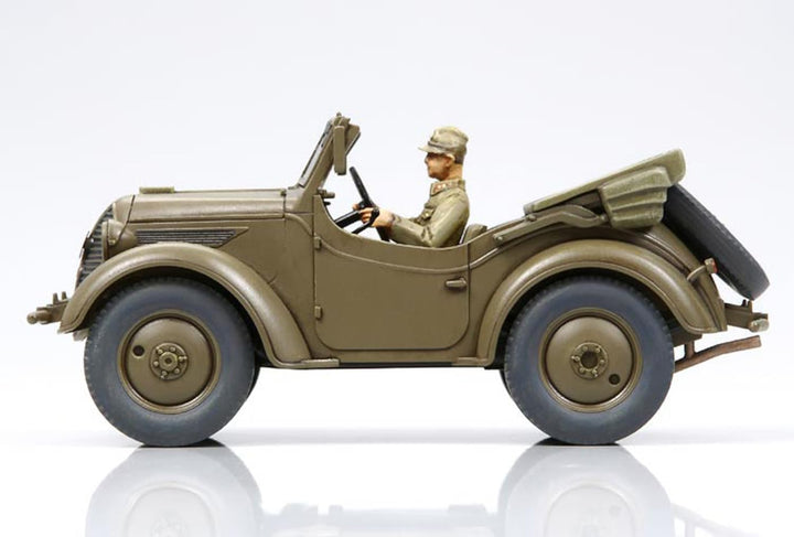 Tamiya 32558 1:48 Jap. Lt. Fhzg.Kurogane 4x4 (2) - Originalgetreue Nachbildung, Modellbau, Plastik B