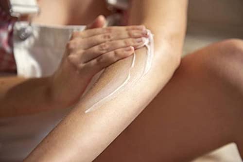 The Body Shop Fresh Raspberry Gel Körperpeeling vegan Fruchtig, breiige Textur glättendes, erweichen