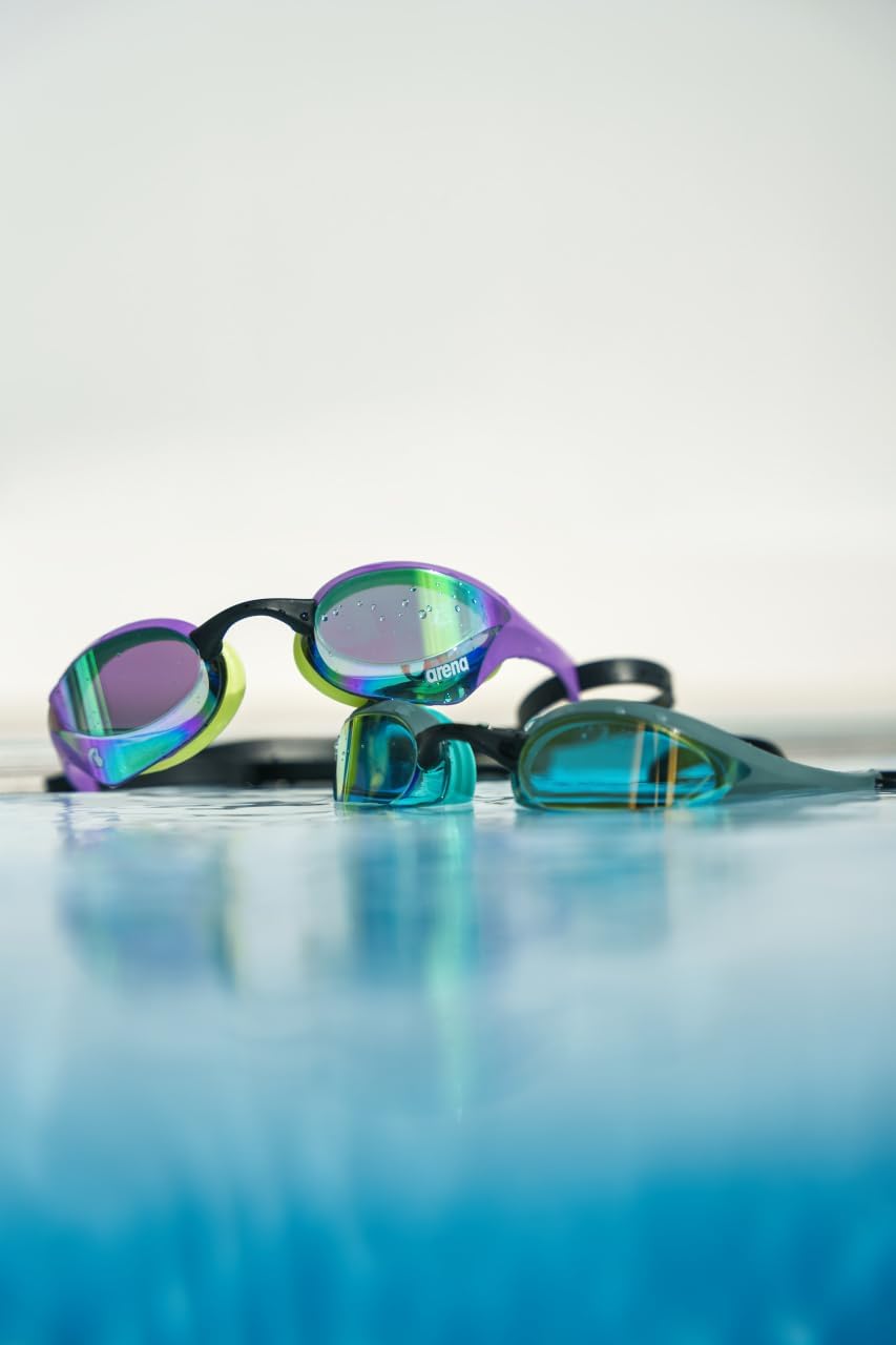 arena Cobra Ultra Swipe Mirror Unisex Race Schwimmbrille für Erwachsene, Taucherbrille mit Gebogenen