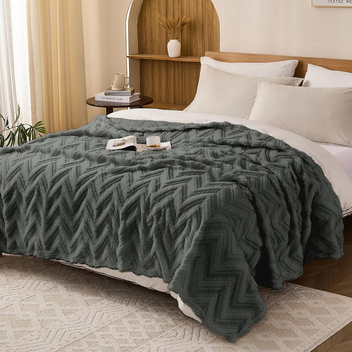WONGS BEDDING Kuscheldecke Flauschig Decke 150x200 cm XL als Sofadecke Couchdecke Warme Decken, Sofa