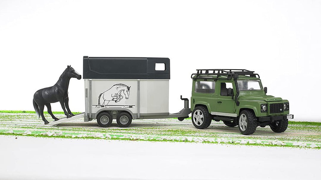 bruder 02592 - Land Rover Defender mit Pferdeanhänger & 1 Pferd - 1:16 Pick-up Geländewagen Jeep Hen