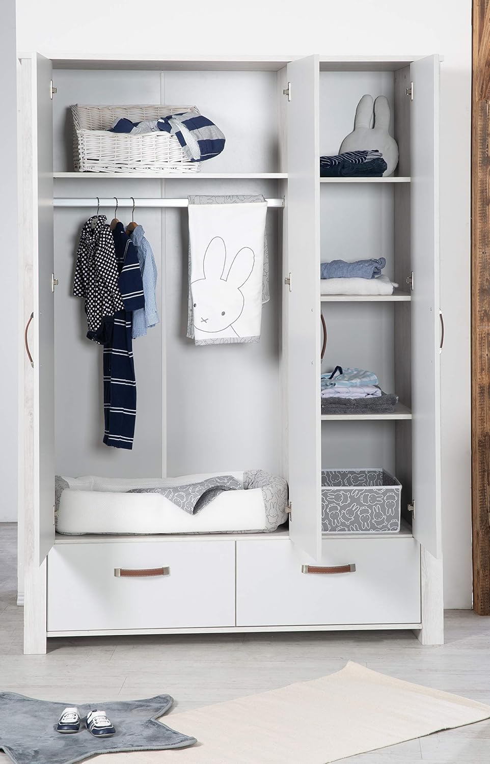 roba Zimmerset 'Mila', inkl. Kombi-Bett 70 x 140 cm, Wickelkommode und 3-türigem Schrank, grau/weiss