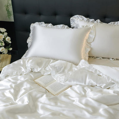 Freyamy Satin Bettwäsche 135x200 Glatt Luxus Seide Glanzsatin Bettwäsche Set Weiss Einfarbig Rüschen
