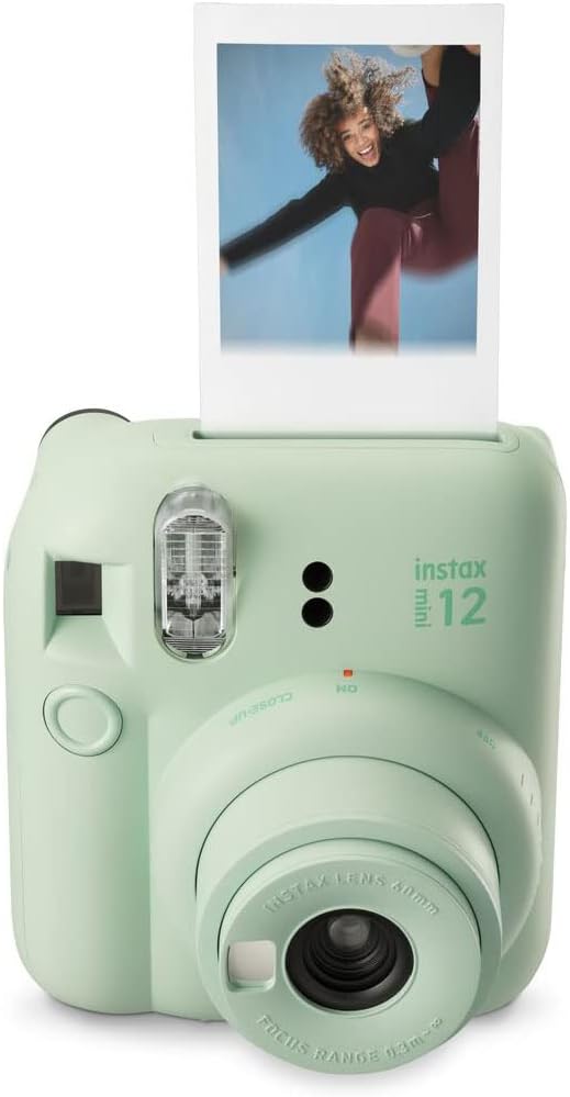 Fujifilm Instax Mini 12 Sofortbildkamera mit 40 Aufnahmen, Minzgrün