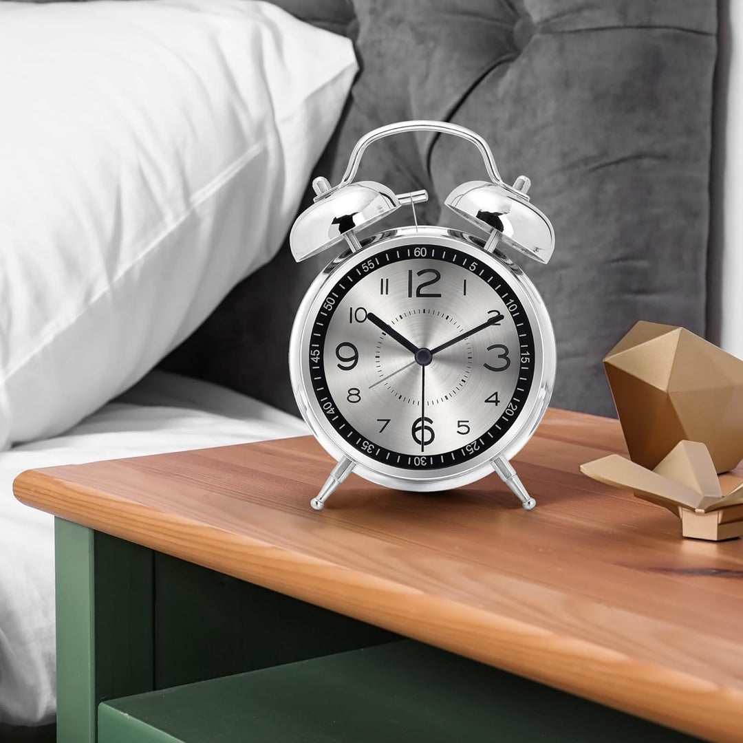 Lafocuse Doppelglockenwecker 16cm Analog Ohne Ticken, Metall Silber Wecker mit Grosses Zifferblatt,
