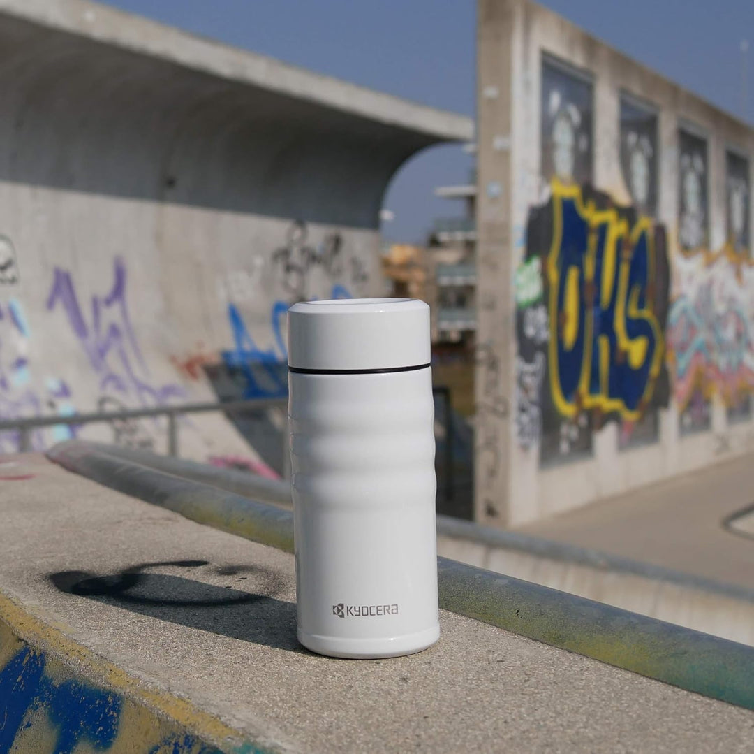 Kyocera TWIST TOP - isolierte Trinkflasche mit keramischer Innenbeschichtung | schadstoff-frei | aus