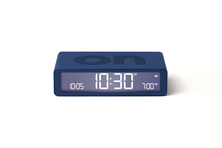 Lexon Flip Classic Digitaler Wecker mit umkehrbaren EIN/Aus-Seiten, wiederaufladbare Nachttischuhr m