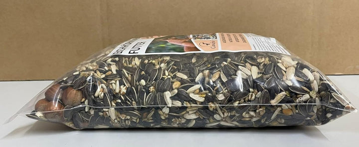 Eichhörnchen Futter 1.8 kg Nachfüllpack artgerechtes Wildtierfutter ganzjährige Futtermischung - Nac