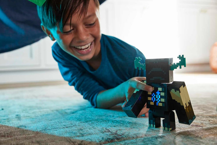 MINECRAFT Wärter Figur - Actionfigur mit Lichtern, Geräuschen und Angriffsmodus, für abenteuerlustig