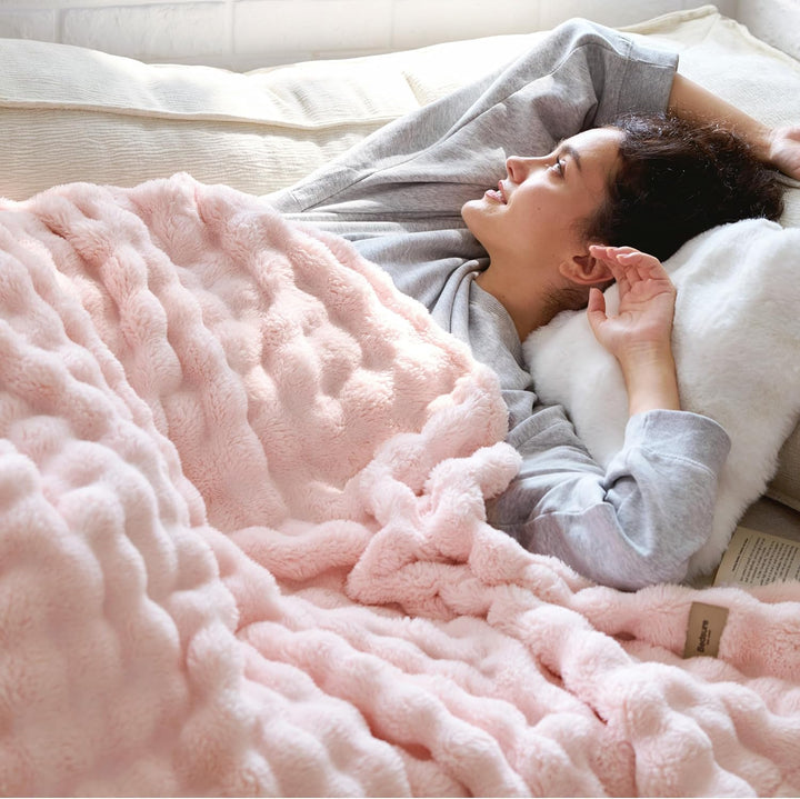 BEDSURE Kuscheldecke Flauschig Bubble Decke - Geschenke für Frauen Sofadecke, Wolldecke & Fleecedeck