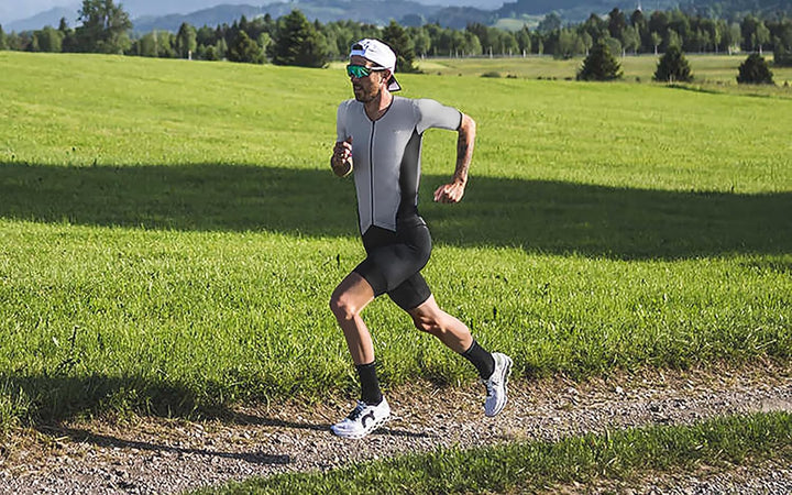 Lo.gas Herren Pro Trisuit Kurzarm Triathlonanzug für Rennen und Triathlon-Wettkämpfe -Triathlon-Anzu