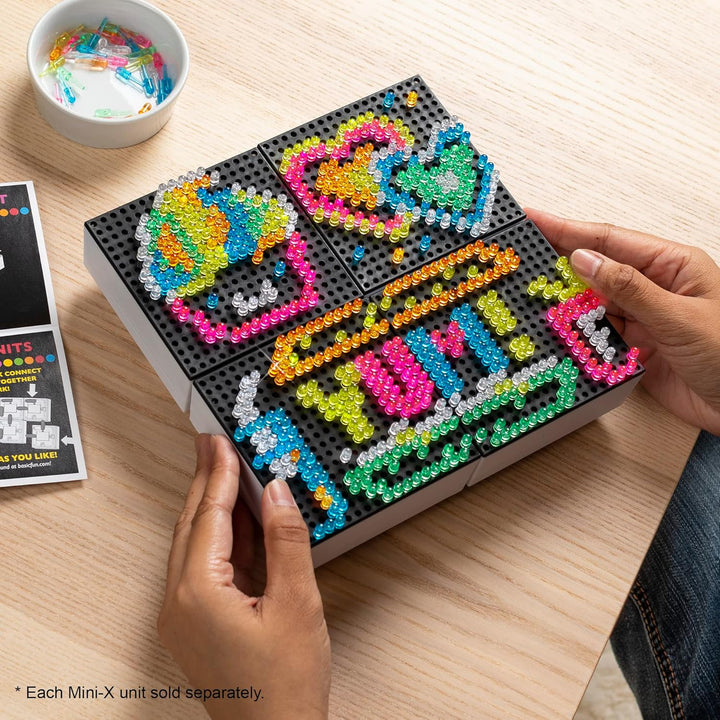 Basic Fun 02322 Lite Brite Mini-X Connect, beleuchtetes Zeichenbrett, Mini-LED-Zeichenbrett mit Farb