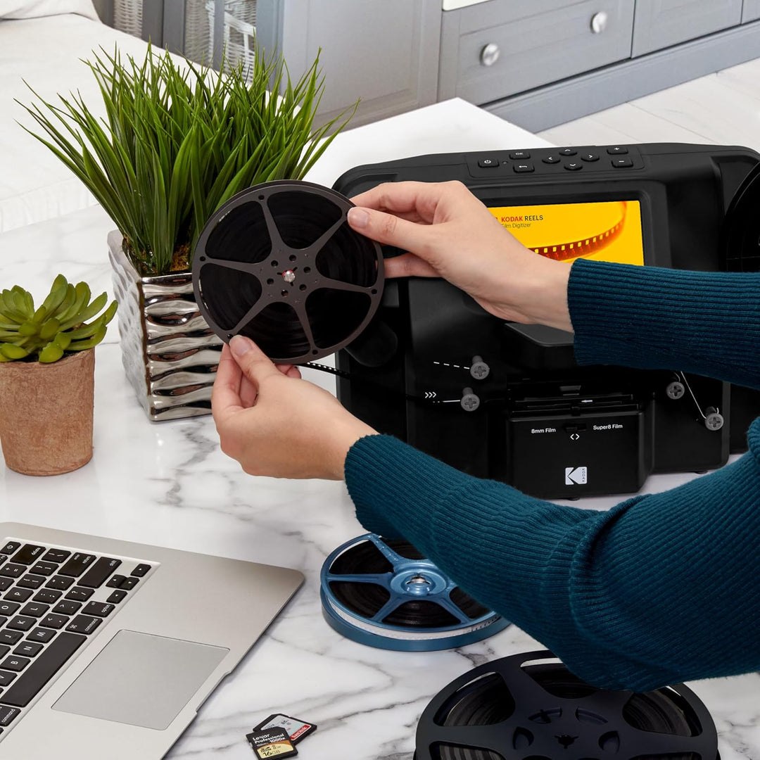 KODAK REELS 8 mm Film-Digitalisierer und Super 8 mit 12,7 cm (5 Zoll) grossem Bildschirm, wandelt de
