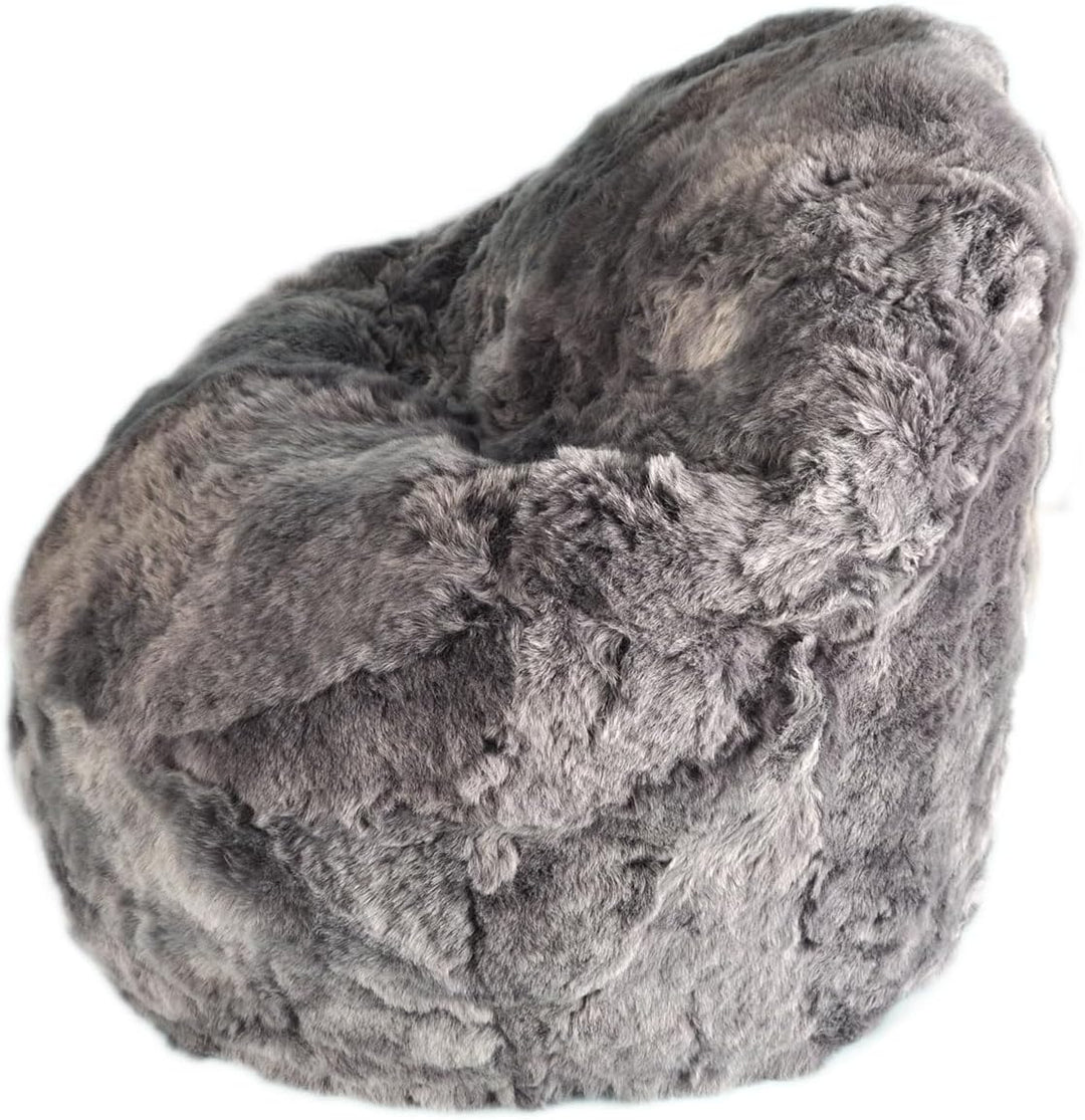 generisch Sitzsack Pouf aus Lammfell grau gefärbt kurzwollig