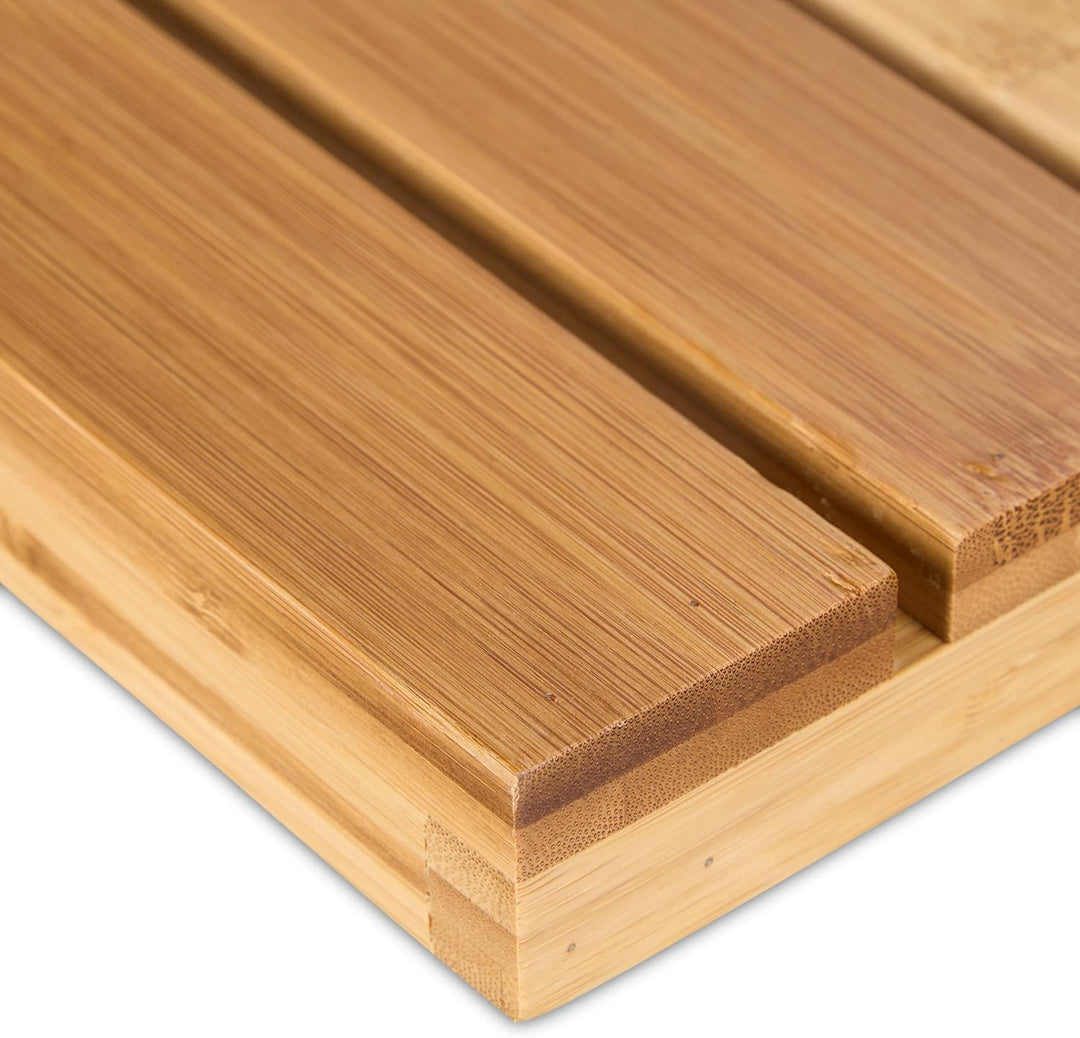 Relaxdays Bambus Badematte, 61 x 40 cm, rutschfeste Duschmatte für Badewanne, Dusche, Sauna, Indoor