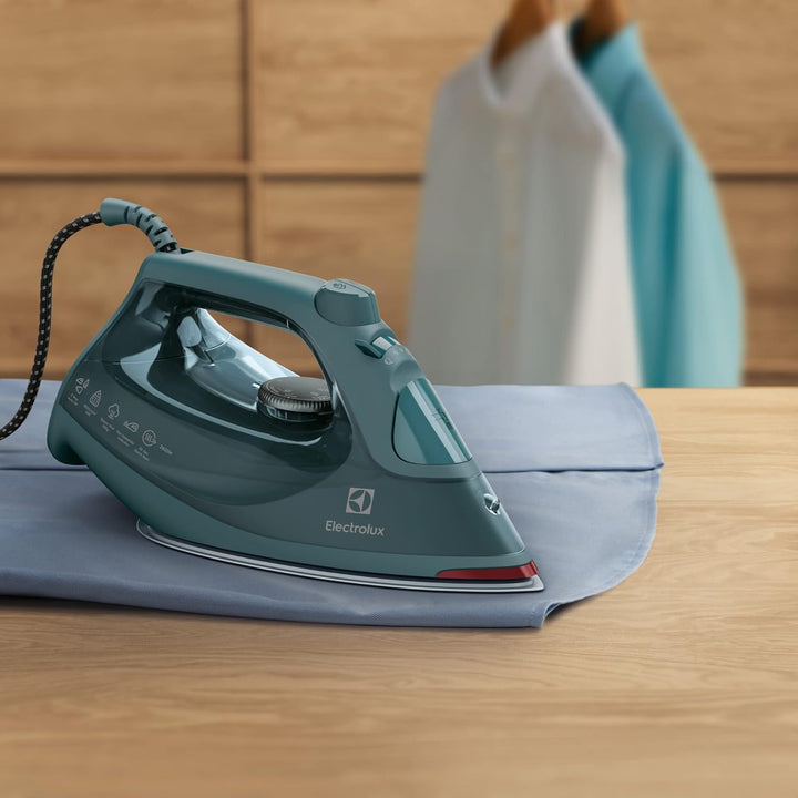 Electrolux Refine 600 Bügeleisen E6SI1-6PG, Dampfbügeleisen, 3-Modus-automatische Abschaltung, Kratz
