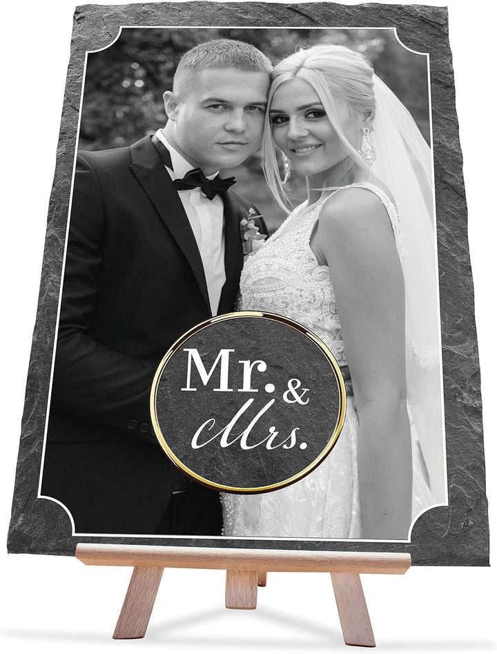 wandmotiv24 Schiefertafel Hochzeit Mr. & Mrs. mit Staffelei, Personalisierbar Digitaldruck Schwarzwe