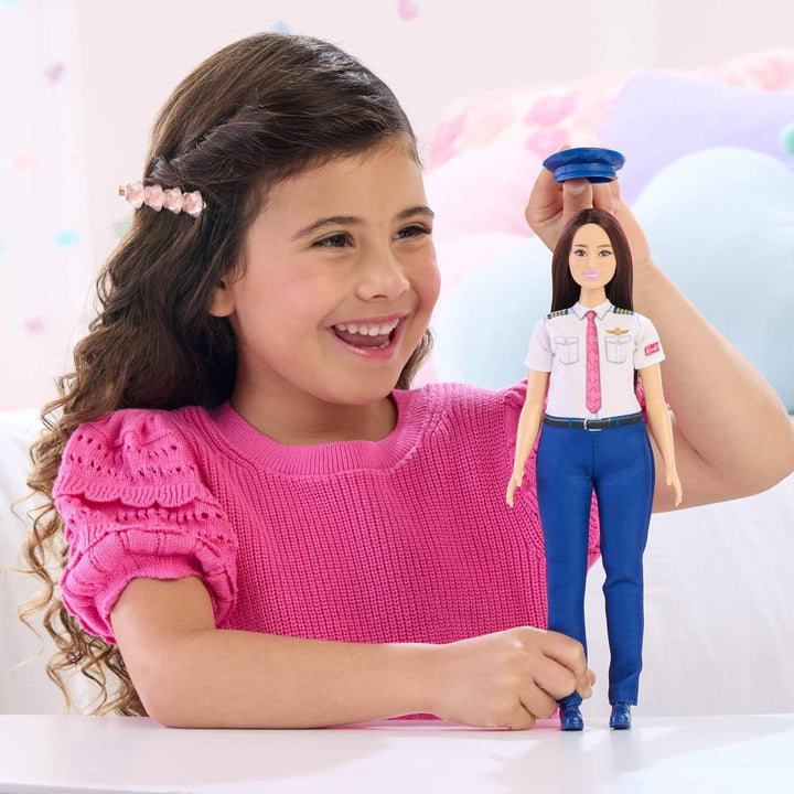 Barbie Karriere Pilotin-Modepuppe mit Abnehmbarer Kleidung und Flug-Uniform sowie Schuhen und Hut, J