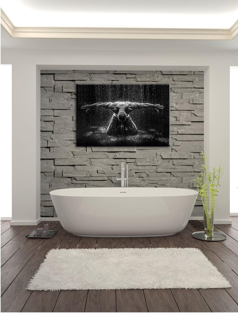 Pixxprint Bodybuilder im Regen als Leinwandbild/Grösse: 100x70 cm/Wandbild/Kunstdruck/fertig bespann