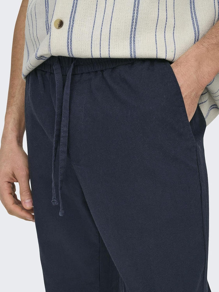 ONLY &amp; SONS Male Jogginghose Verjüngt Mid Rise Hose XL Dark Navy, XL Dark Navy