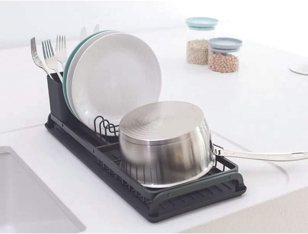 Brabantia Abtropfgestell für Geschirr, Tropfschale und herausnehmbarer Besteckkorb, korrosionsbestän