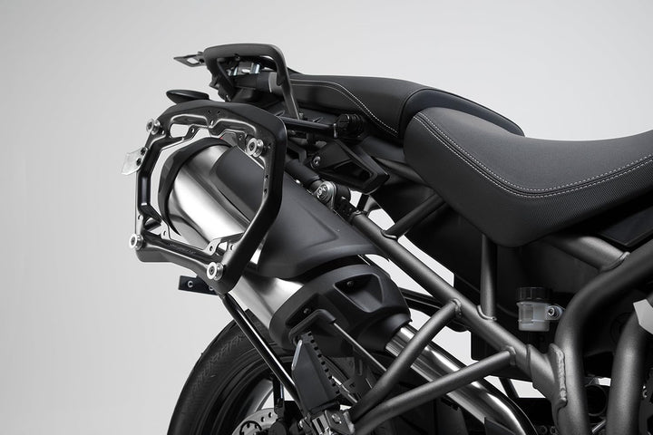 SW-MOTECH PRO Seitenträger, Schwarz für Triumph Tiger 800 Modelle (10-)