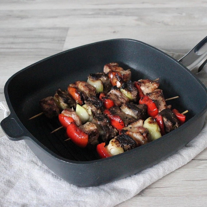 BAF quadratische Grillpfanne 26 x 26 cm - hoher Rand - grosse gerillte Pfanne beschichtet aus Alumin