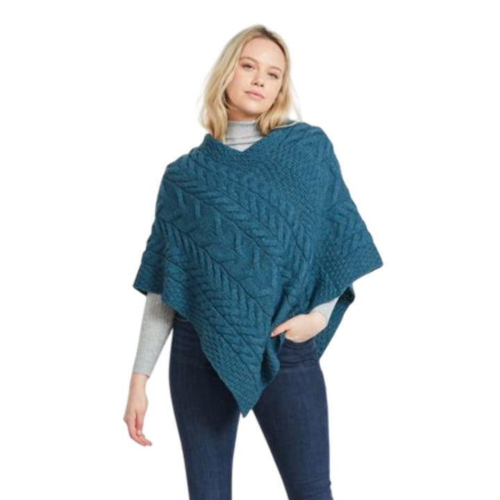Aran Woollen Mills Superweicher Stilvoll Poncho aus 100% Merinowolle Einheitsgrösse Blaugrün/ein Hau
