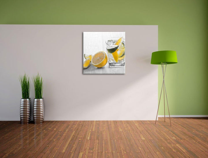 Pixxprint Gin Tonic Shot mit Zitronen Schwarz/Weiss, Format: 70x70 auf Leinwand, 70x70