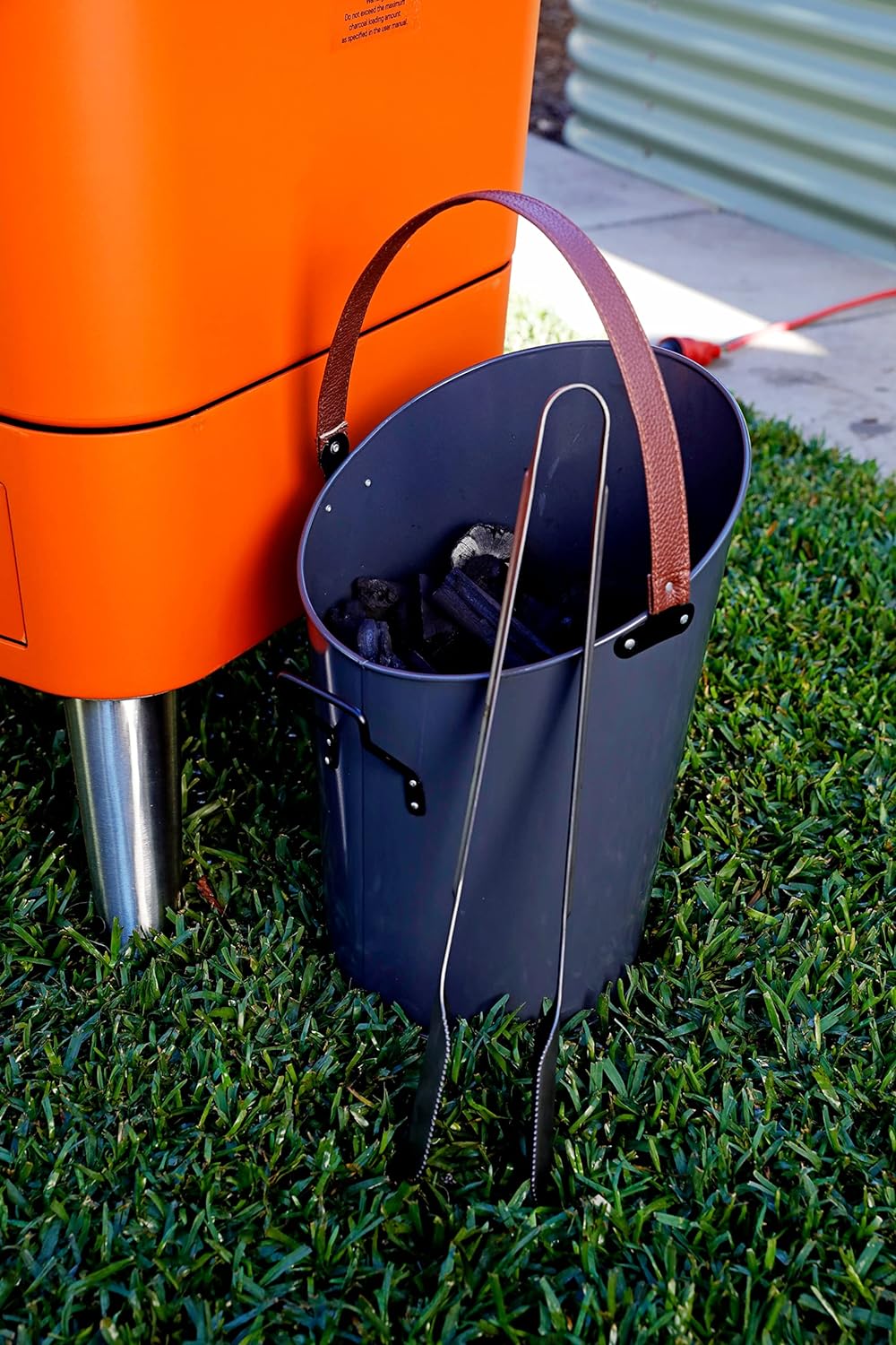 Everdure Kohleeimer für bis zu 10kg Holzkohle