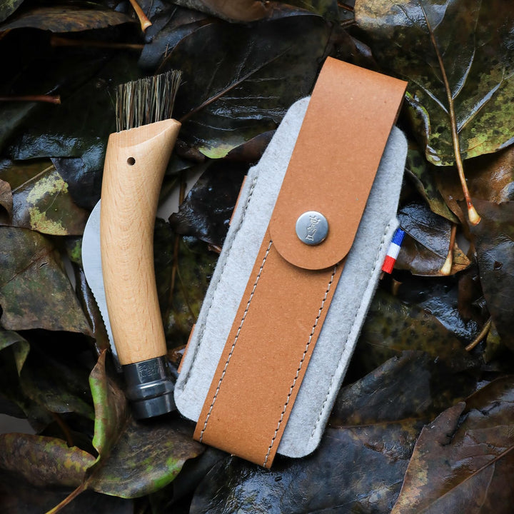 Opinel Outdoor-Etui L aus recyceltem Leder &amp; R-PET-Filz – Braun – Nachhaltige Messertasche für Opine