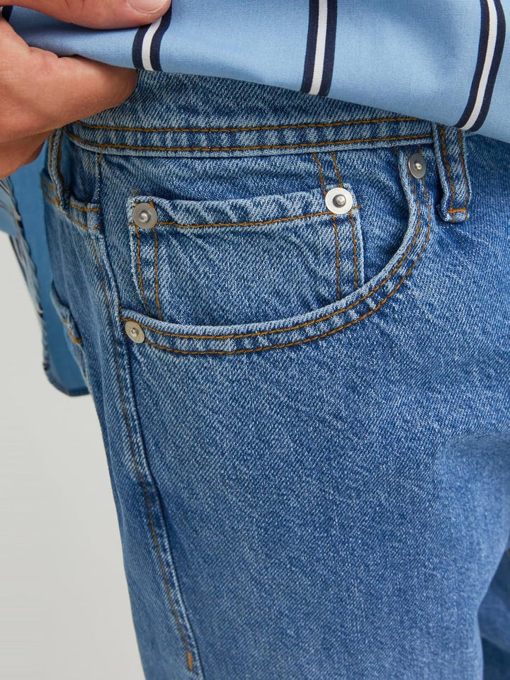 JACK &amp; JONES Male Relaxed Fit Jeans JJICHRIS JJORIGINAL SQ 735 Relaxed Fit Jeans 30W / 30L Blue Deni