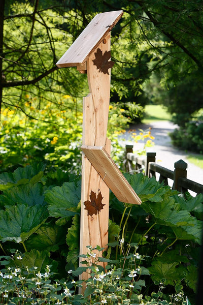 WEIDENPROFI Nistkasten, Vogelhaus mit Standfuss aus Lärchenholz, Modell Morgentänzer, Höhe ca. 300 c