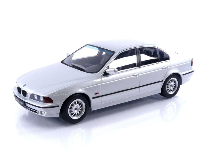 Kk Scale Models - BMW 530d E39 Limousine - 1995-1/18
