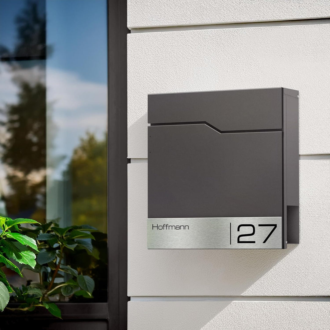 Metzler Briefkasten in DB 703 Eisenglimmer Enno - Wandbriefkasten mit V2A Edelstahl-Namensschild & Z
