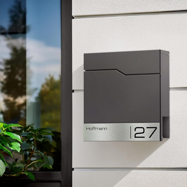 Metzler Briefkasten in DB 703 Eisenglimmer Enno - Wandbriefkasten mit V2A Edelstahl-Namensschild & Z