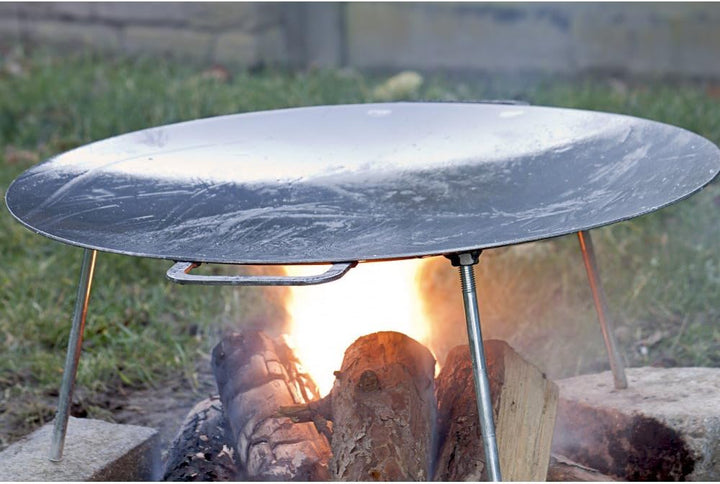 MUURIKKA Grillpfanne 58cm, Outdoor Pfanne, Feuerpfanne mit Beinen, robuster Walzstahl, ohne Schutzta