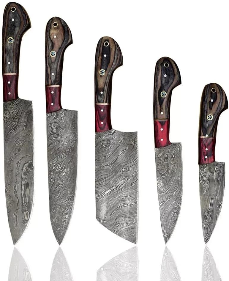 Premium Custom Made Damascus Steel 5 pcs Professional Kitchen Chef Knife Set. 8-20 cm Blades Made of