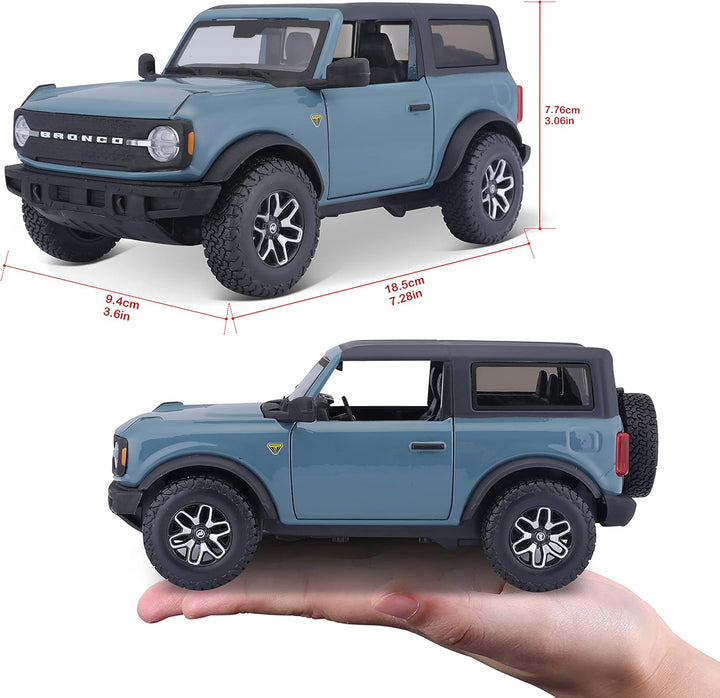 Maisto Ford Bronco Badlands (2020): Modellauto im Massstab 1:24, Türen beweglich, ca. 20 cm, orange