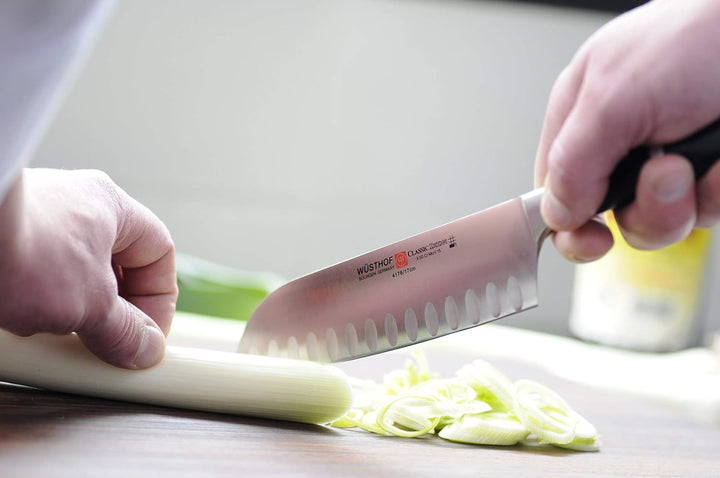 Wüsthof Santoku, Classic Ikon (4176-7), 17 cm Klingenlänge, mit Kullen, geschmiedeter Doppelkropf, r
