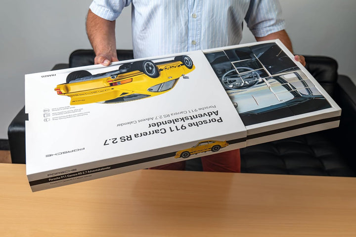 FRANZIS 55155 - Porsche 911 Carrera RS 2.7 Adventskalender, Metall Modellbausatz im Massstab 1:24, i