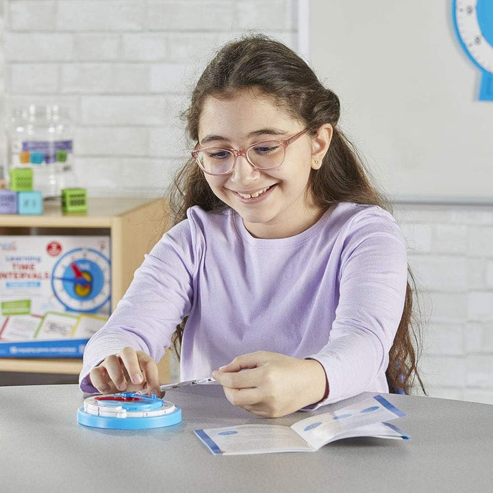 Learning Resources Zeitgemässe Zahlenleisten-Uhr für Kinder, Uhrzeit erlernen, Mathe-Anschauungsmate