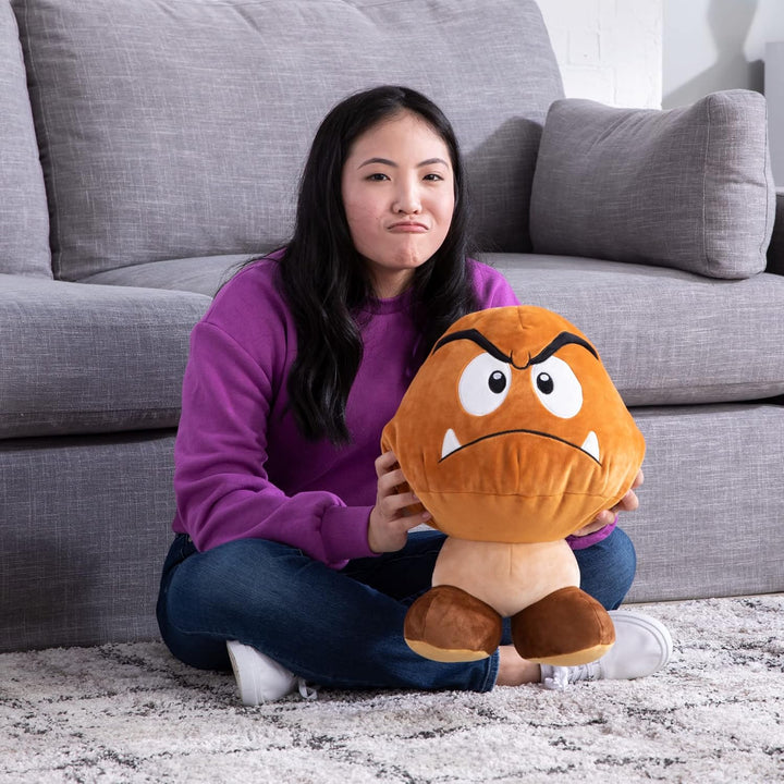 Club Mocchi-Mocchi Super Mario Goomba Plüschfigur, Offiziell Lizenziertes Nintendo Kuscheltier, 38 c