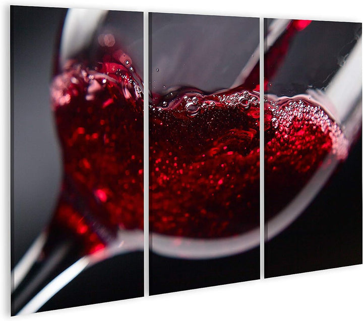 islandburner Bild auf Leinwand Rotwein Im Weinglas Auf Schwarzem Hintergrund Bilder Wandbilder Poste